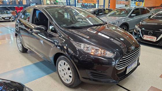 FORD FIESTA 1.6 SE HATCH 16V FLEX 4P POWERSHIFT FORD FIESTA 1.6 SE HATCH 16V FLEX 4P POWERSHIFT